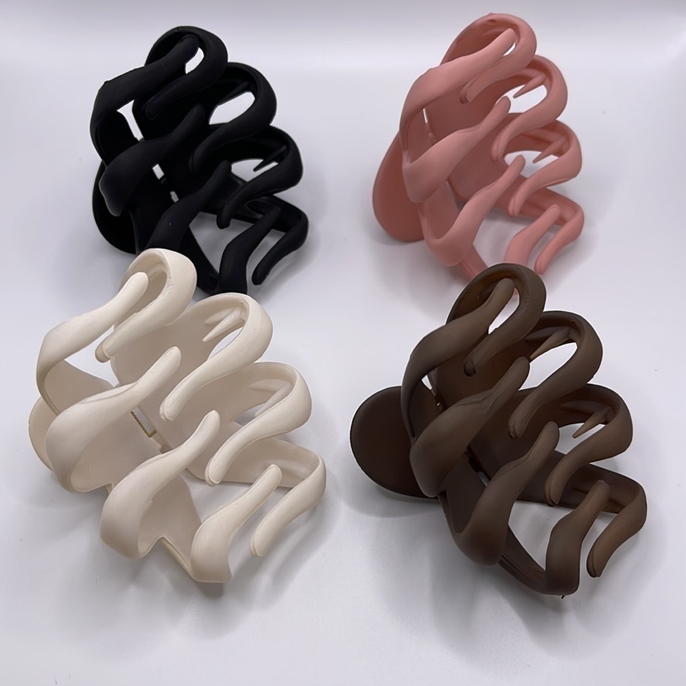 Large Hair Claw Clips 4 PCs assorted colors matte - Picture 3 of 7